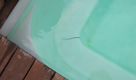 Dégâts de déchirure sur une coque polyester Draguignan 